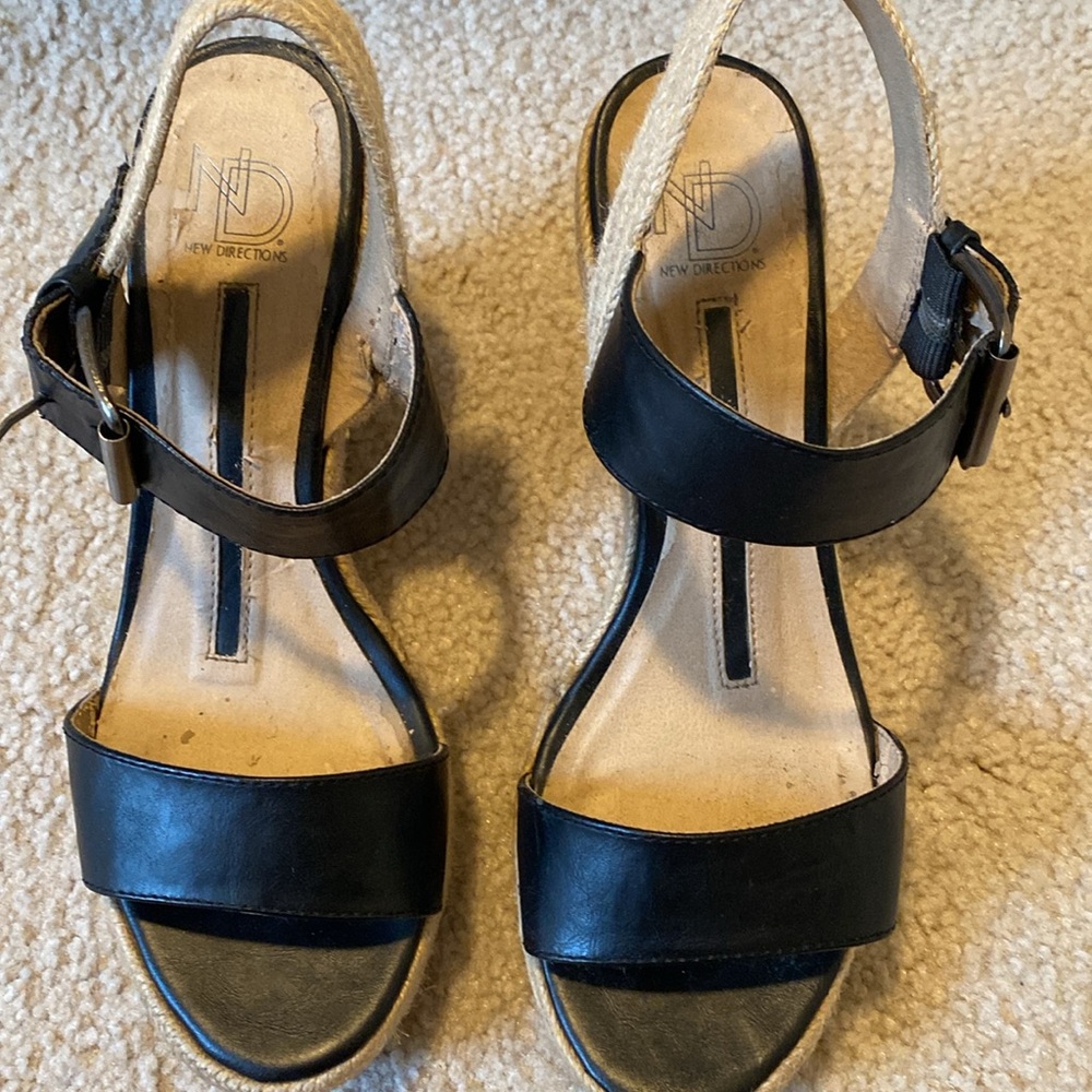 New Directions Wedges - Picture 2 of 7